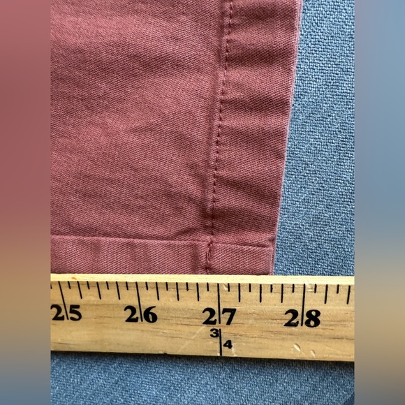 Old Navy Slim Built In Flex Chino Pants Men’s SZ 33x30 Red Straight Leg Pockets - Picture 7 of 7